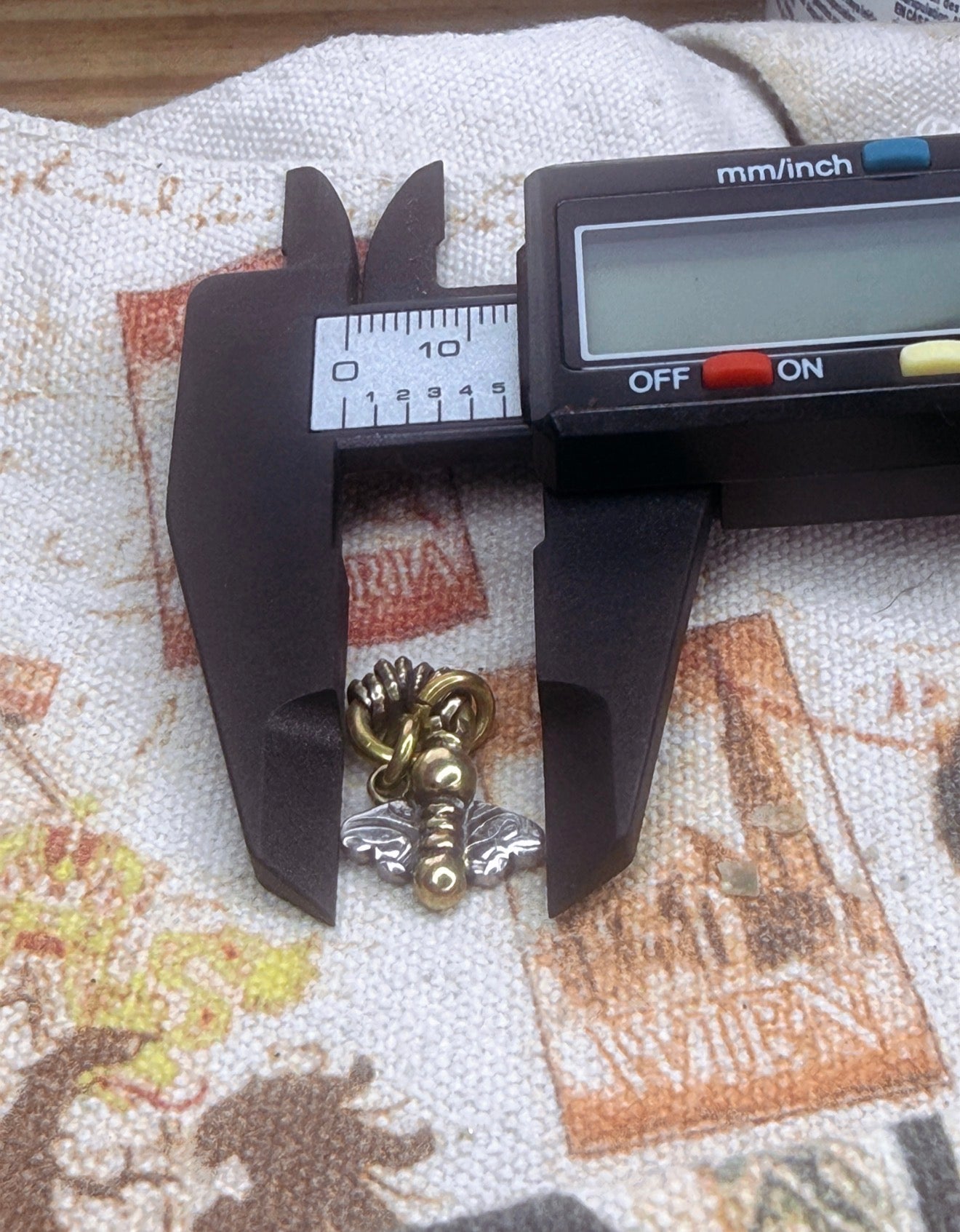 QueenBee #11 con cadena/tres Charms!