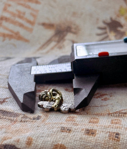 QueenBee Charm #1/sortija con los tres charms!