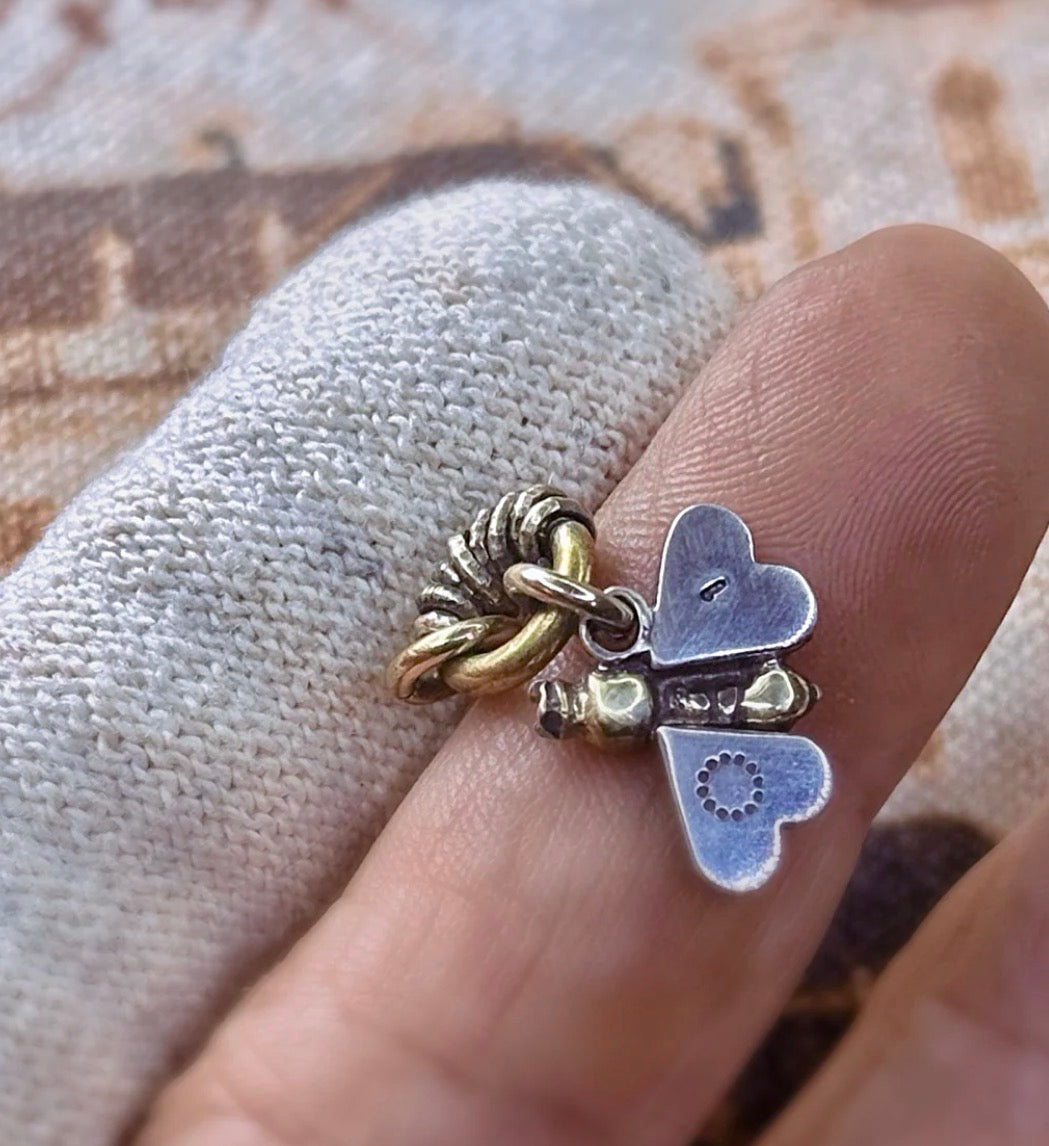 QueenBee Charm #1/sortija con los tres charms!