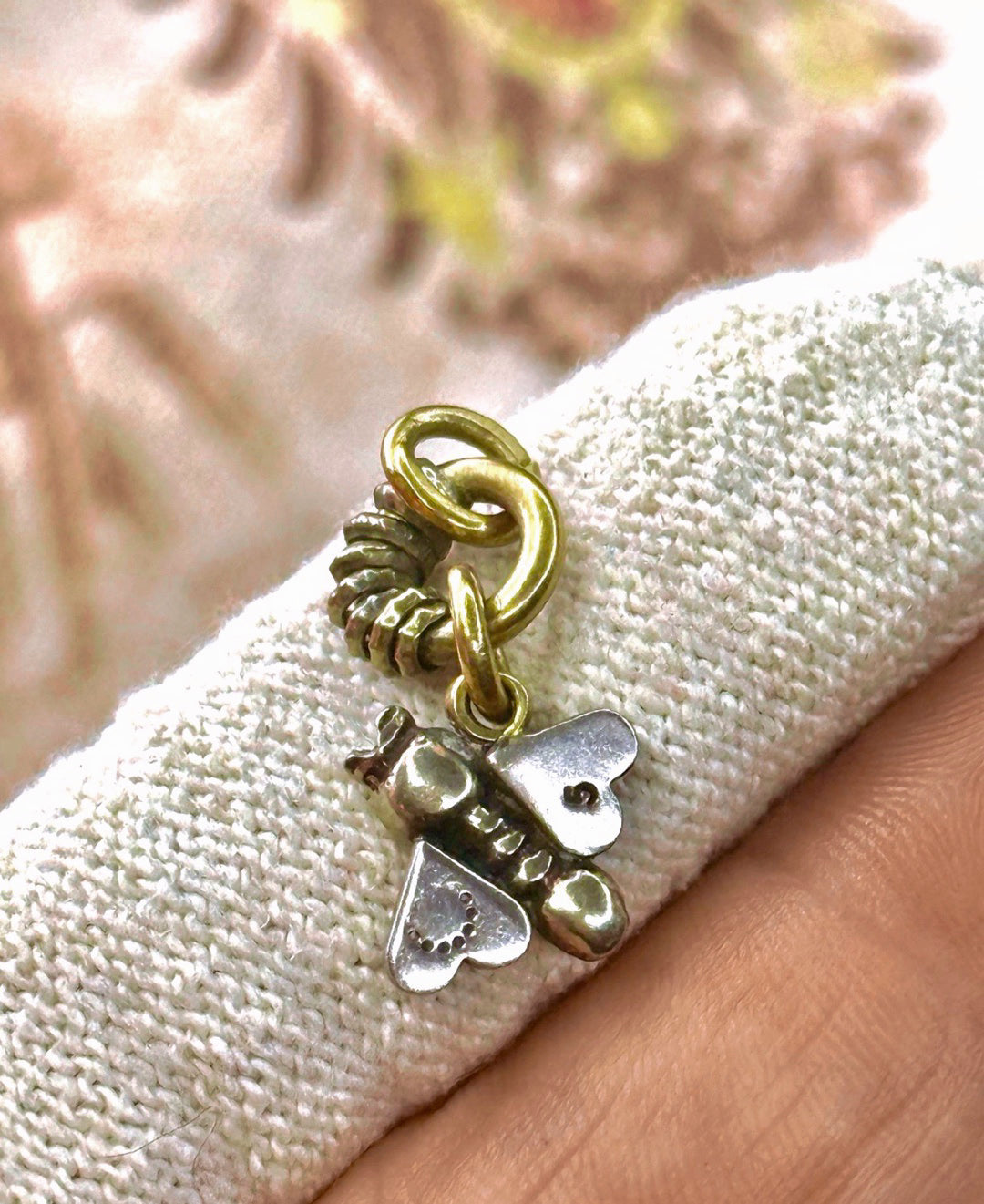 QueenBee #5 con cadena