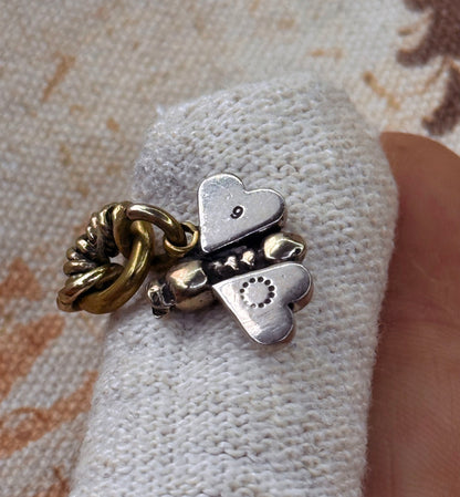 QueenBee #6 con cadena
