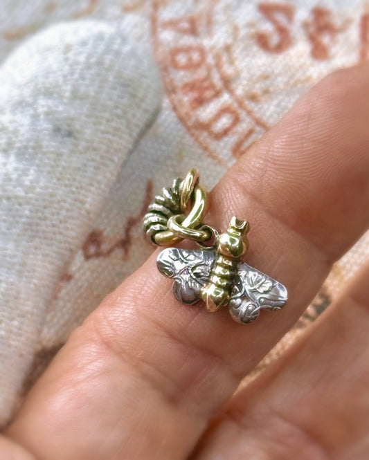 QueenBee Charm #1/sortija con los tres charms!