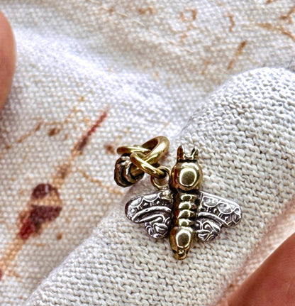 QueenBee #14 con cadena